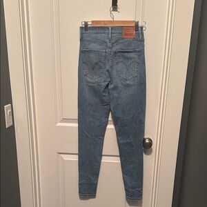 Levi’s mile high super skinny size 27 women’s jeans